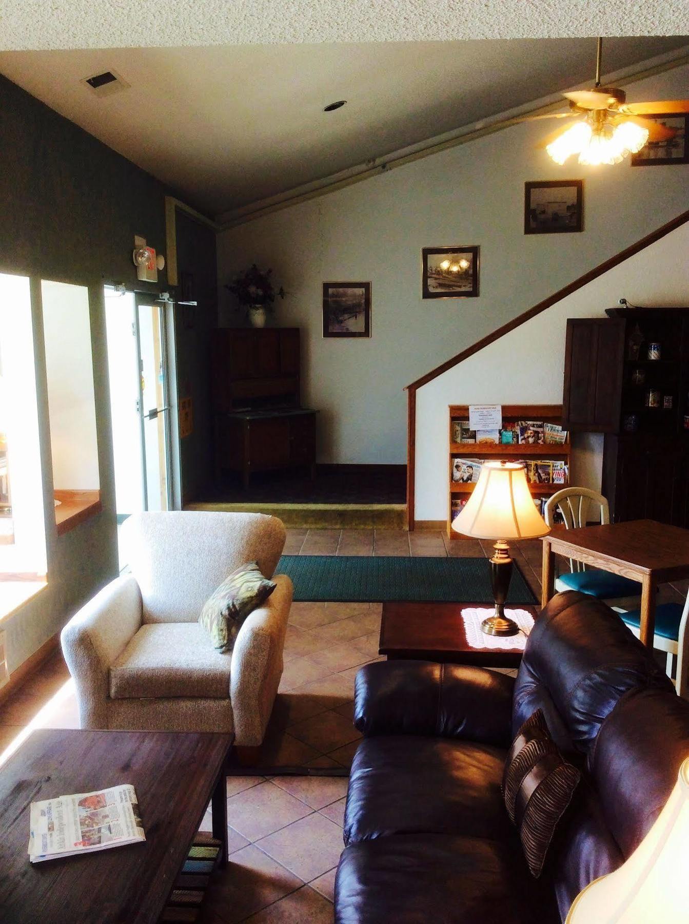 Forty Club Inn Deerwood Экстерьер фото